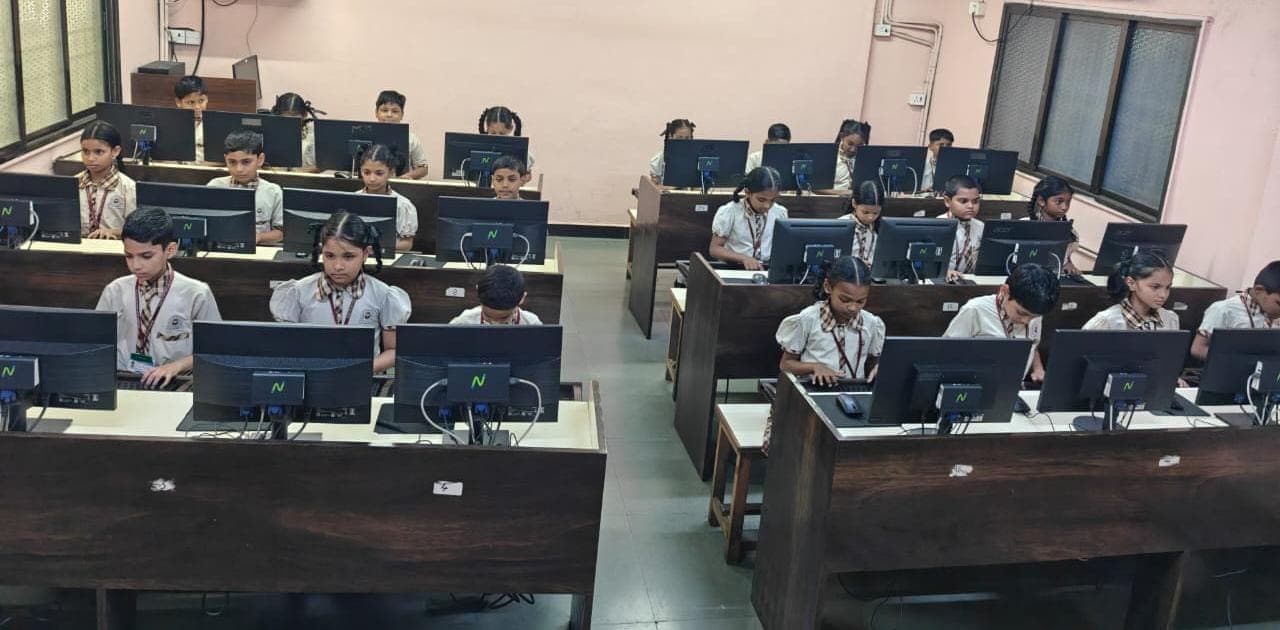 School computer lab with modern computers